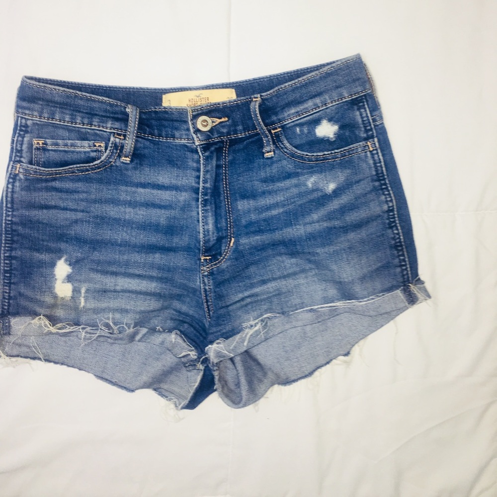 High rise Hollister shorts